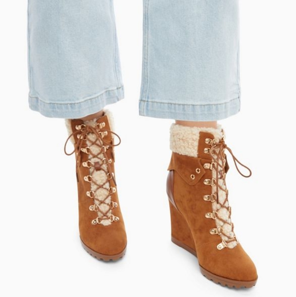 JustFab Erleen Lace Up Camel Sherpa Wedge Boot sz 7 - Like New